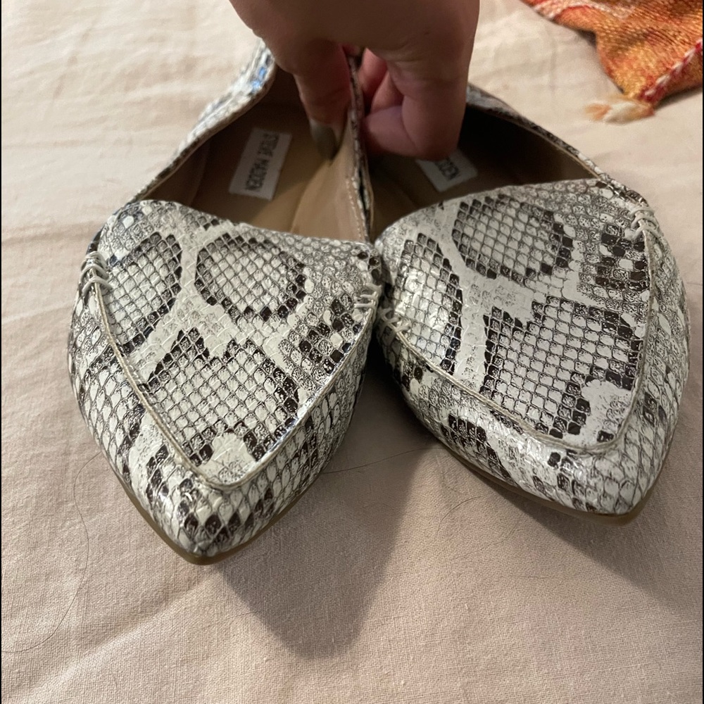 Steve Madden Snakeskin Loafer Flats